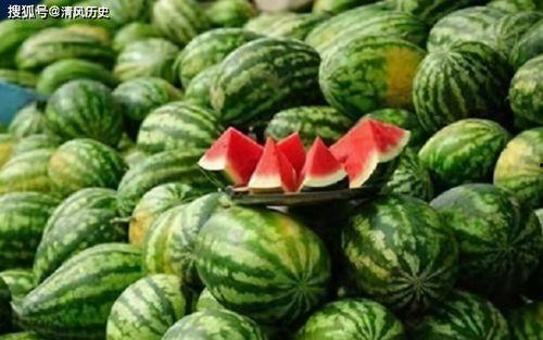 吃瓜儿管什么,揭秘“吃瓜群众”背后的社会现象与心理解读